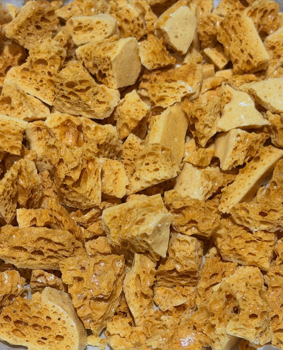 Crunchy honeycomb pieces ready for the honeycomb cheese cake